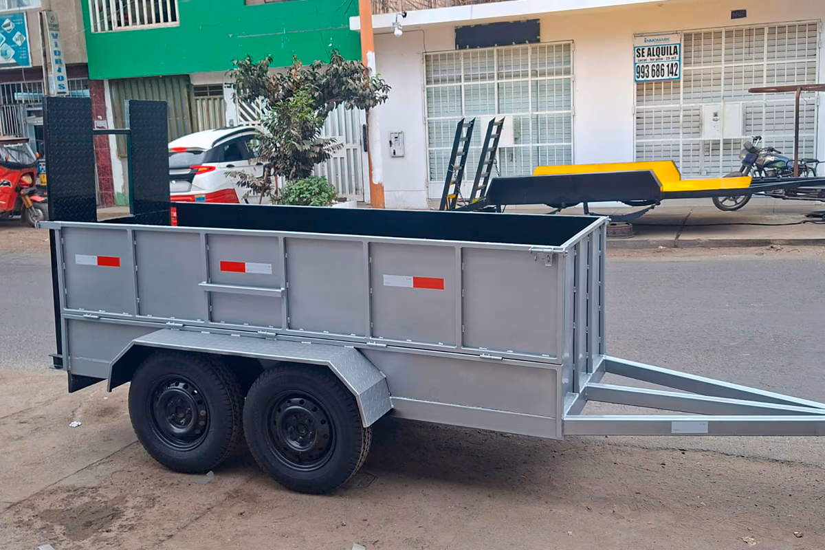 Remolque para elevador tijera